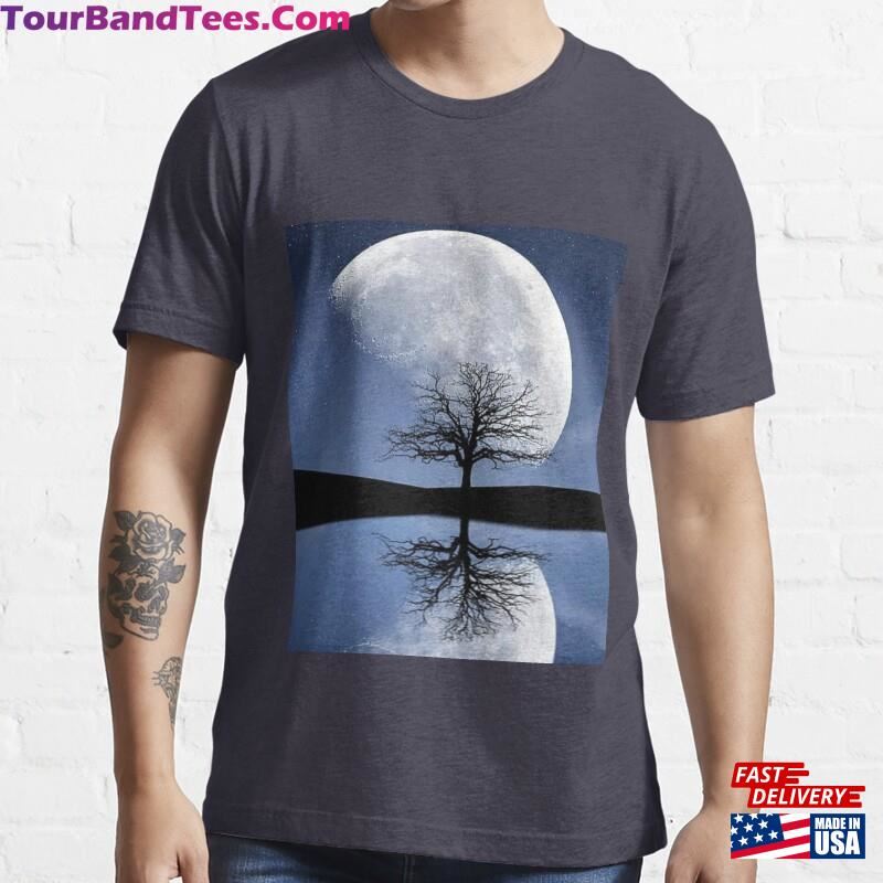 A Tree Under The Darkness Of Night Waiting For Sun To Embrace It Again T-Shirt Classic 29Uf182168 – Utopia Fashion