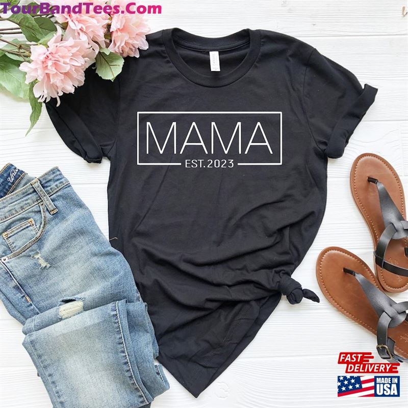 Custom Mama Est Graphic Shirt New Mom T-Shirt Baby Announcement Tees Hoodie 29Uf166974 – Utopia Fashion