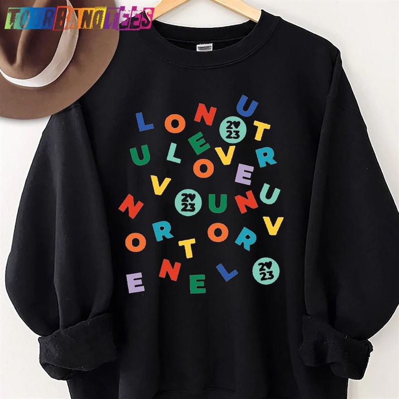 Harry Love On Tour Sweatshirt Merch Music Shirt Classic T-Shirt 29Uf179988 – Utopia Fashion