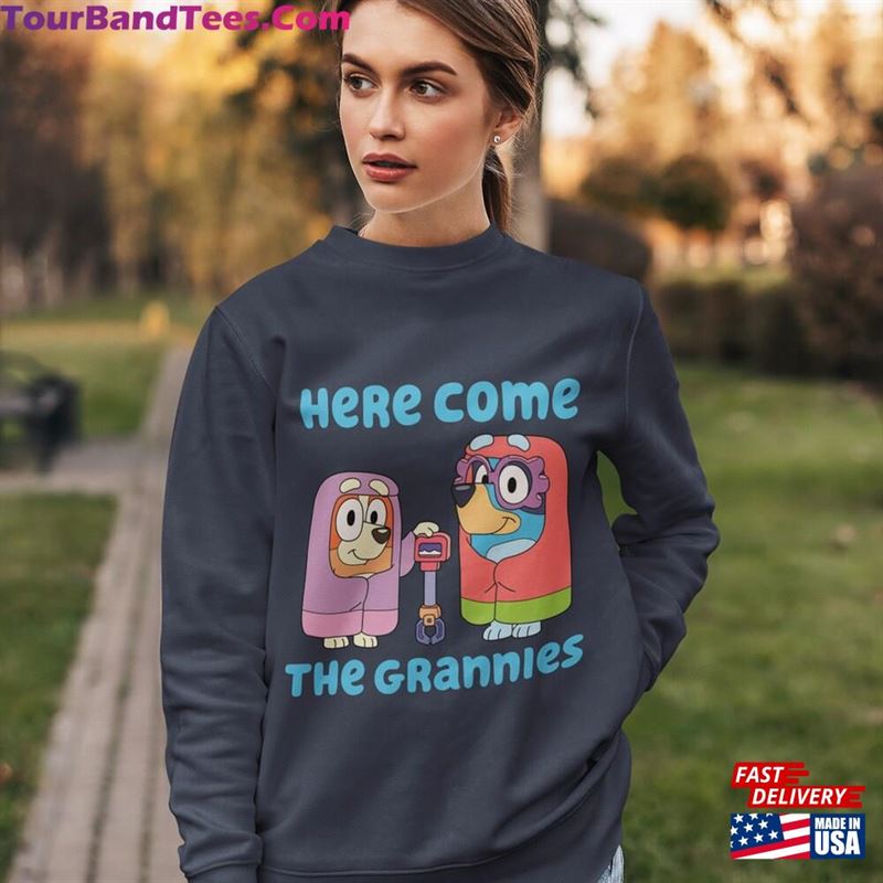 Here Come The Grannies T-Shirt Janet And Rita Shirt Bluey Family Hoodie 29Uf172120 – Utopia Fashion