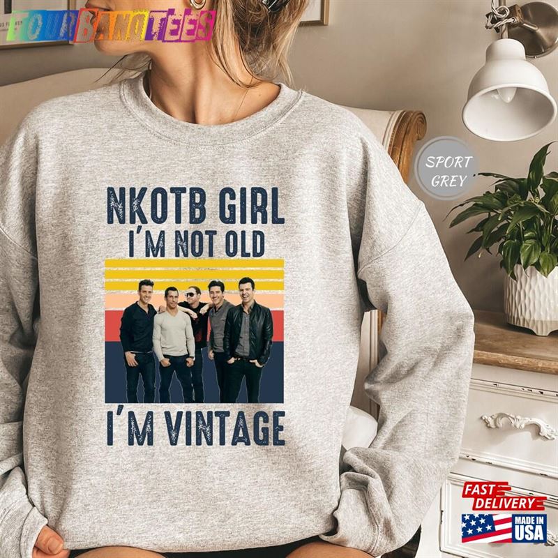 Nkotb Girl Sweatshirt Vintage Girls Shirt New Kids On The Block Hoodie Unisex 29Uf172616 – Utopia Fashion