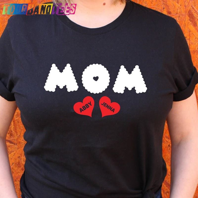 Personalized Mama T-Shirt With Kids Names Momma Sweatshirt Mom Tees Gift For Unisex Hoodie 29Uf175703 – Utopia Fashion