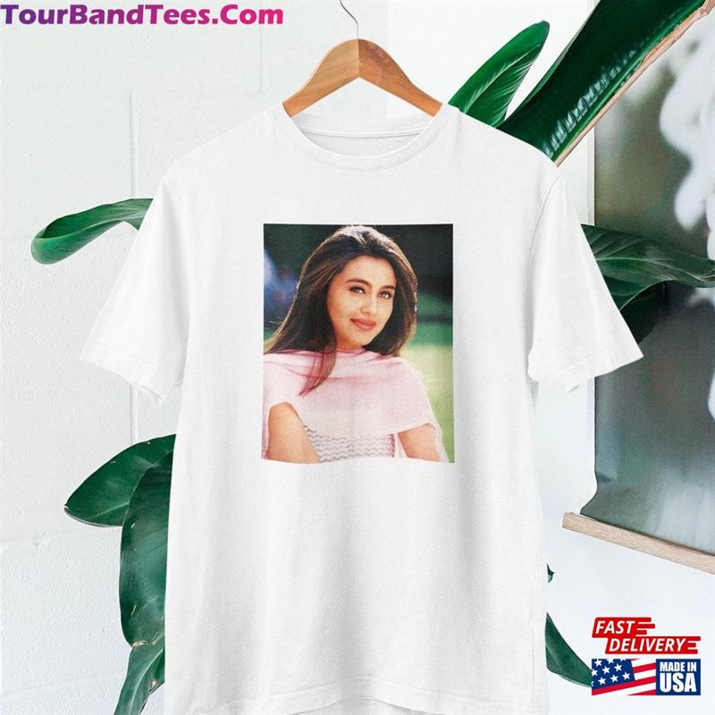 Rani Mukerji Bollywood Photo T Shirt Movies Fans Rahul And Anjali Kuch Hota Hai Unisex T-Shirt 29Uf167644 – Utopia Fashion