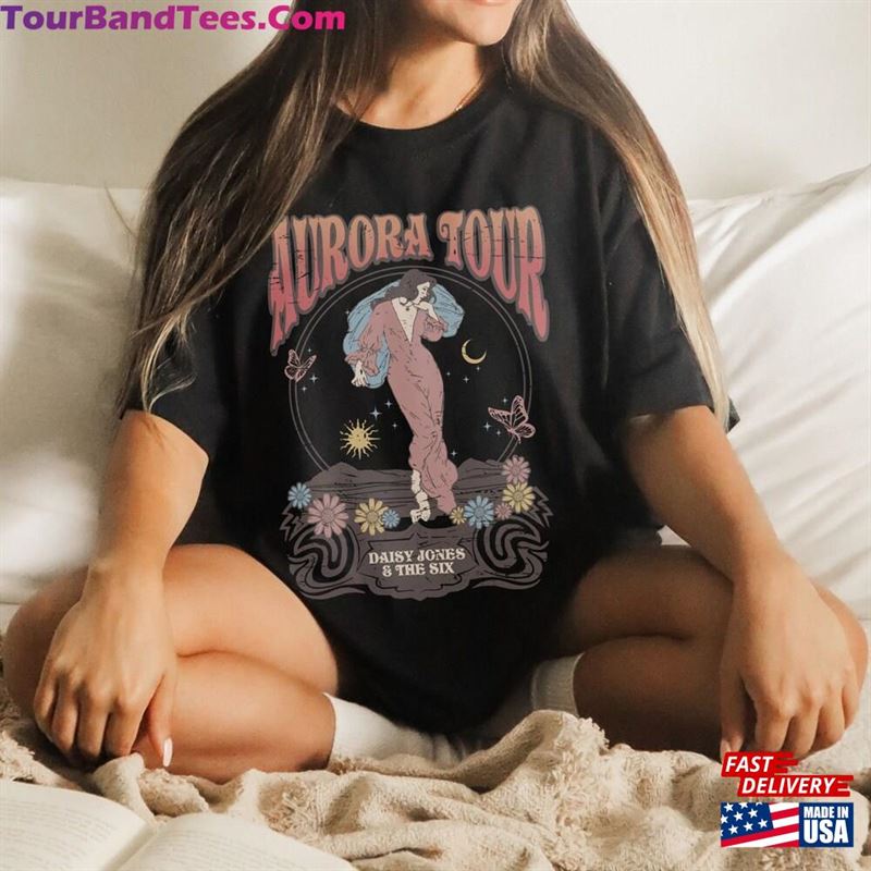 Retro The Aurora Tour Shirt Vintage Daisy Jones Unisex Sweatshirt 29Uf168136 – Utopia Fashion