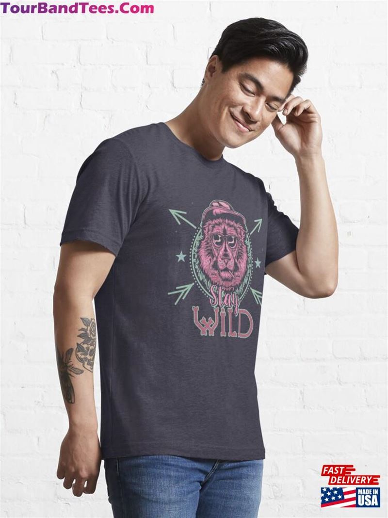 Smoking Lion In A Hat And Glasses Classic T-Shirt Sweatshirt Hoodie 29Uf182764 – Utopia Fashion