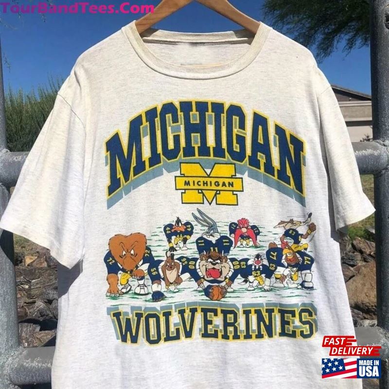 Vintage Ncaa Michigan Wolverines Looney Tunes T-Shirt Shirt University Of Unisex Hoodie 29Uf167637 – Utopia Fashion