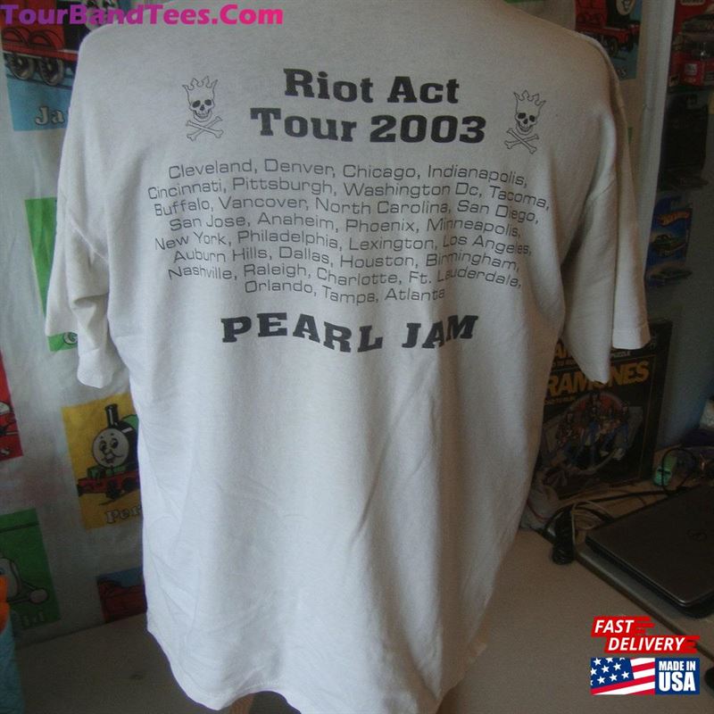 Vintage Pearl Jam Riot Act Concert Tour T-Shirt Sweatshirt Classic 29Uf169216 – Utopia Fashion